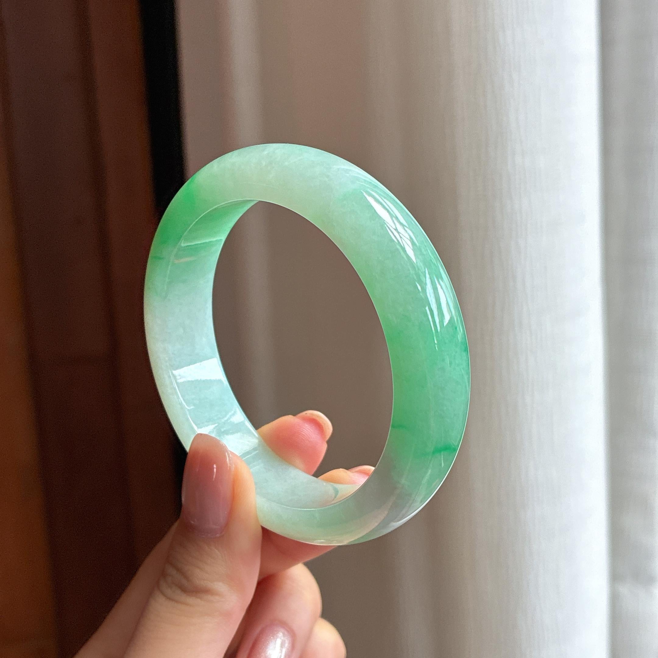 糯冰带色翡翠平安镯（54.3mm)（yc422926）