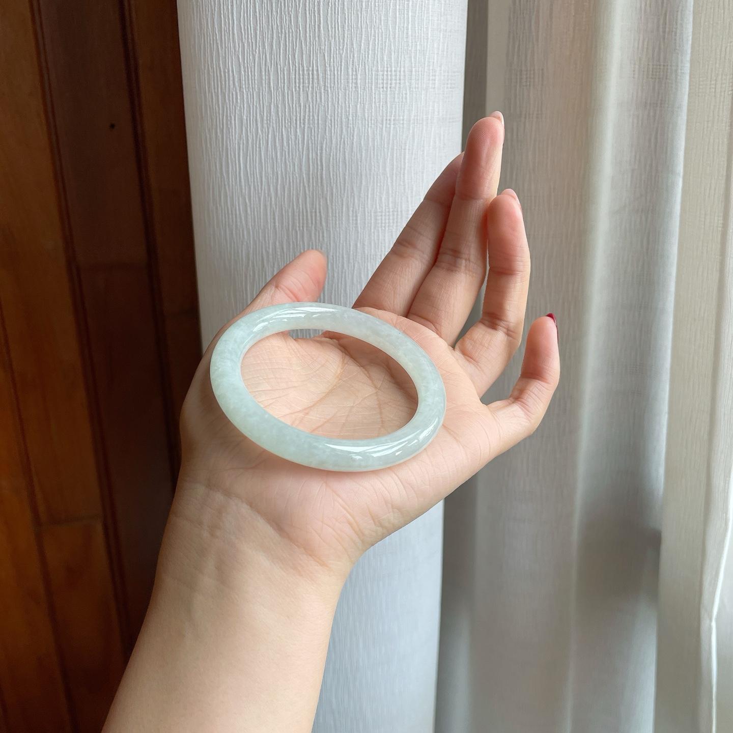 糯冰晴底翡翠美人条（53.3mm）（yc303077）
