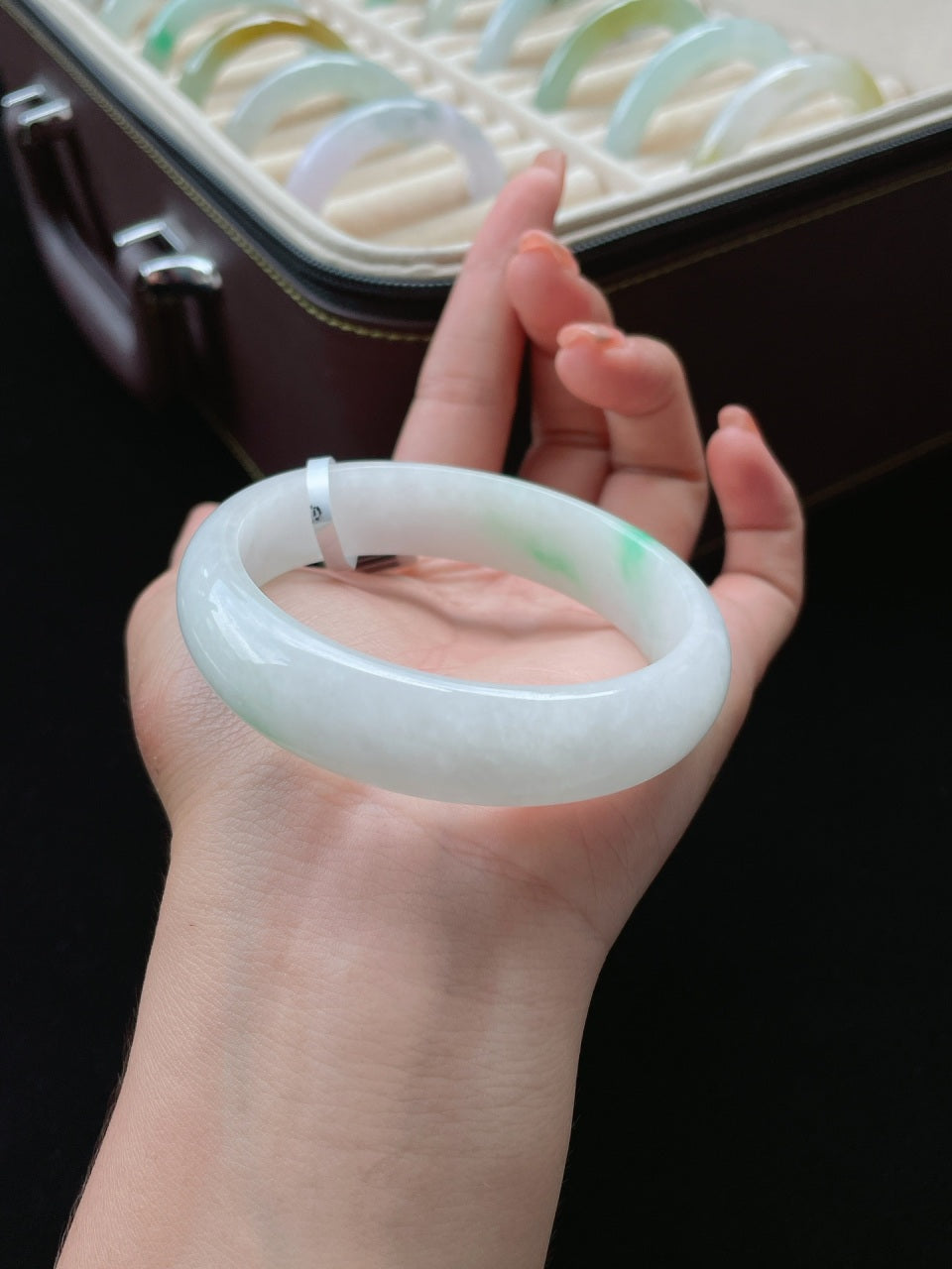 白底青正圈翡翠手镯（58mm）（yc016957）