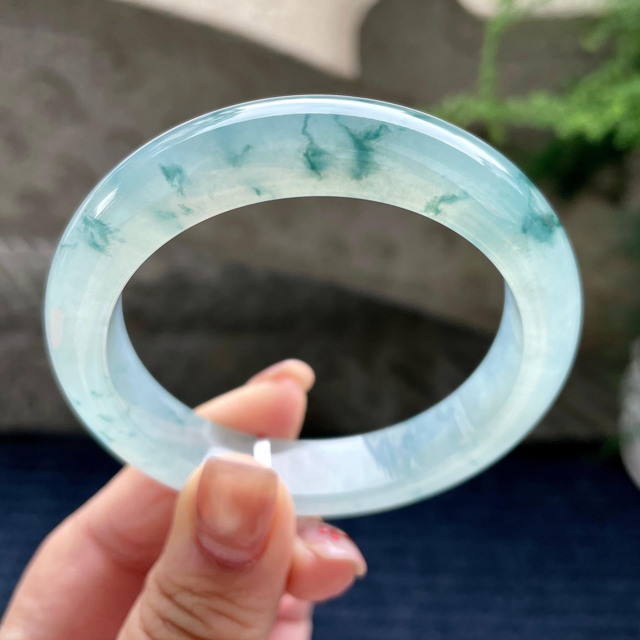 糯冰种飘蓝花正圈平安镯 56圈口 天然缅甸A货翡翠（yc350654）