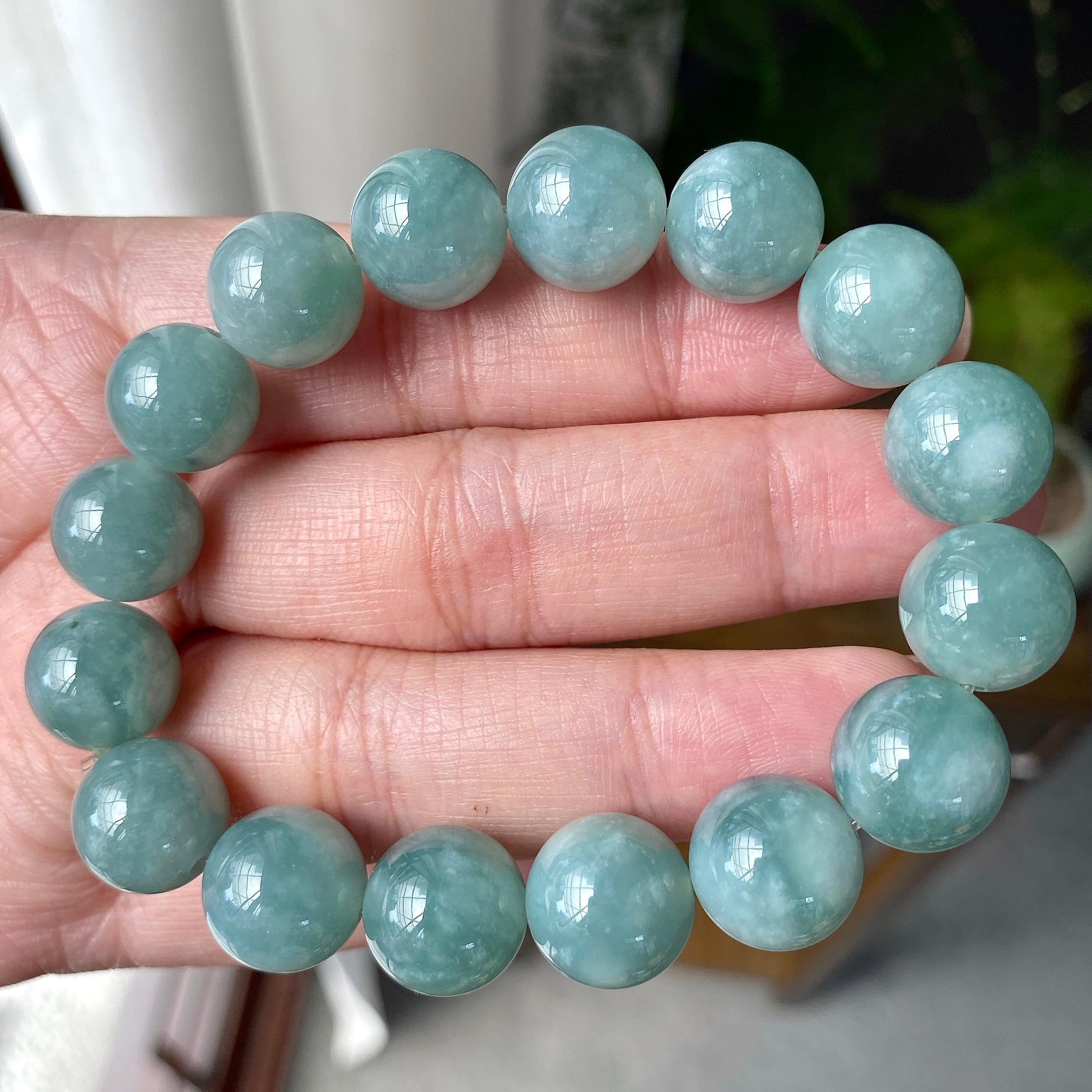 细糯种淡蓝底手串 天然缅甸A货翡翠（yc349987）