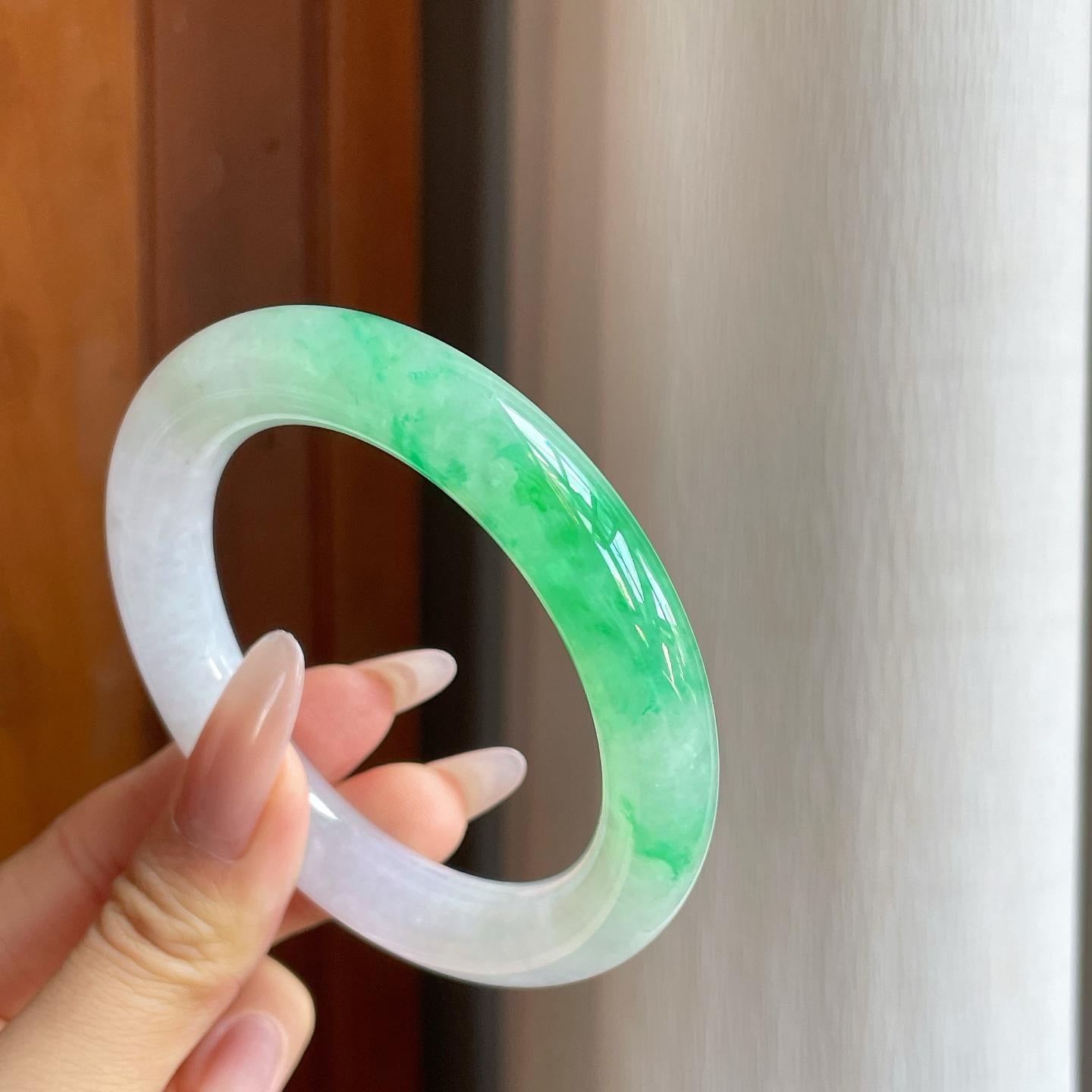 冰种飘花翡翠圆条手镯（56mm）（yc282581）