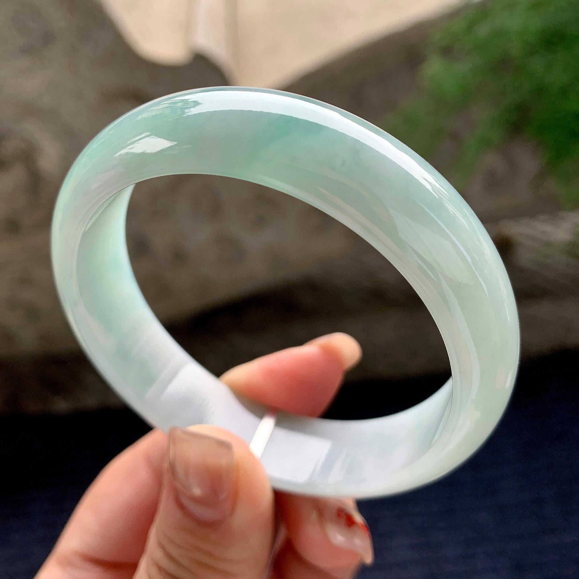 大圈口 细糯种淡晴底宽版轮胎手镯 58.2圈口 天然缅甸A货翡翠（yc358884）