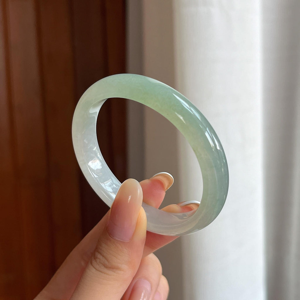 糯冰晴水翡翠贵妃镯 52圈（yc430356）