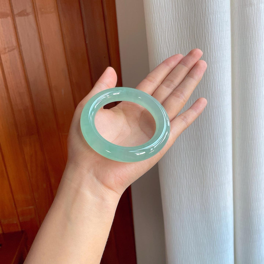 冰种晴底翡翠圆条手镯（55.4mm)（yc386436）