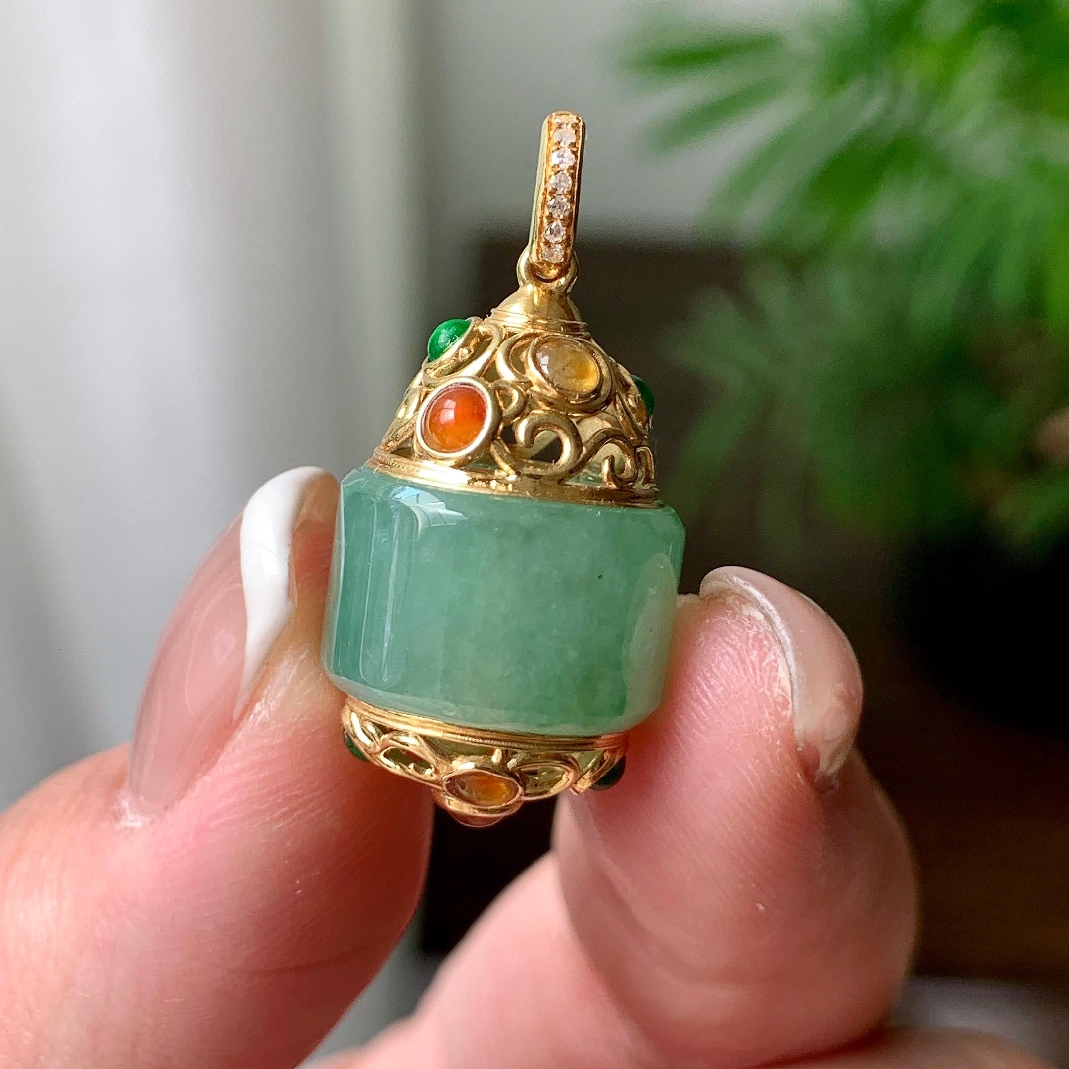 18K金钻镶糯冰种晴绿路路通吊坠  天然缅甸A货翡翠（yc362092）