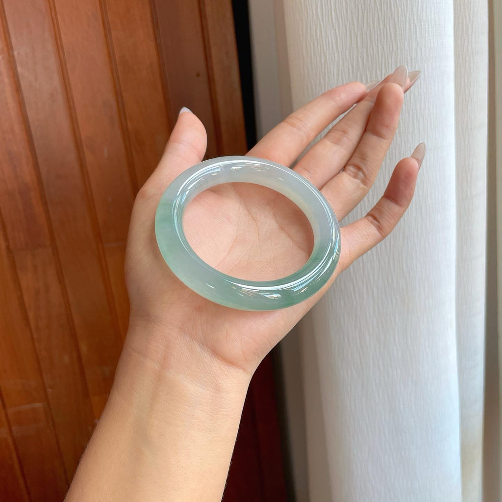 冰种湖水绿翡翠圆条手镯（55.5mm）（yc267500）