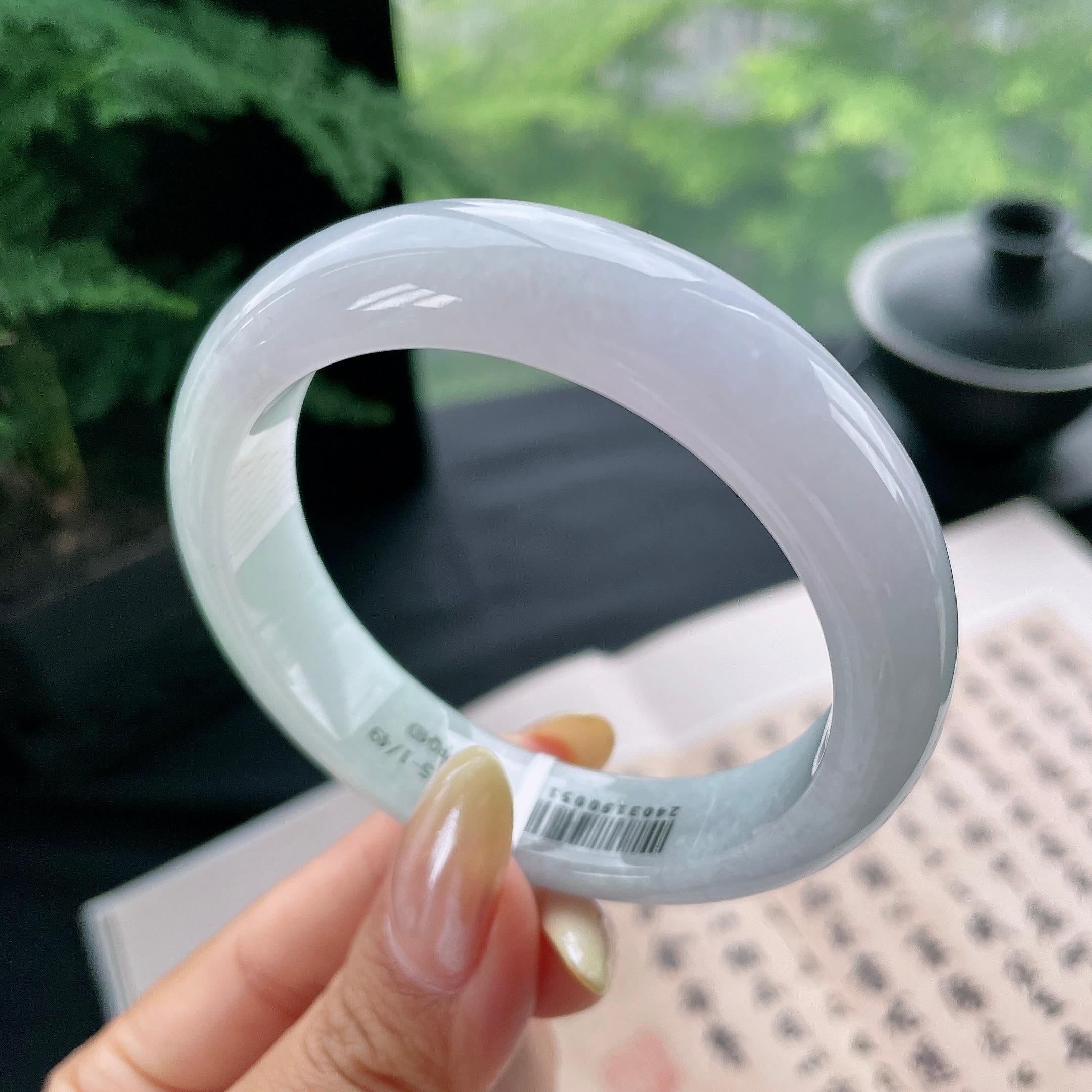 细糯种淡春彩正圈平安镯55.1圈 天然缅甸A货翡翠（yc473070）
