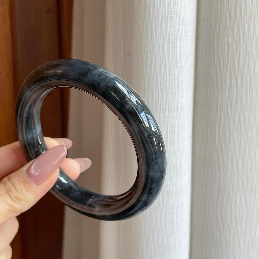 糯冰乌鸡翡翠圆条手镯（57.2mm）（yc291765）