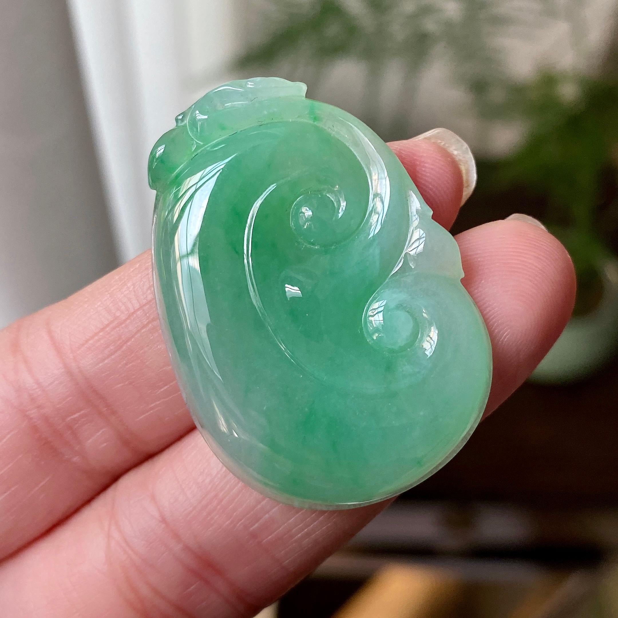 糯冰种晴底如意吊坠（yc304259）