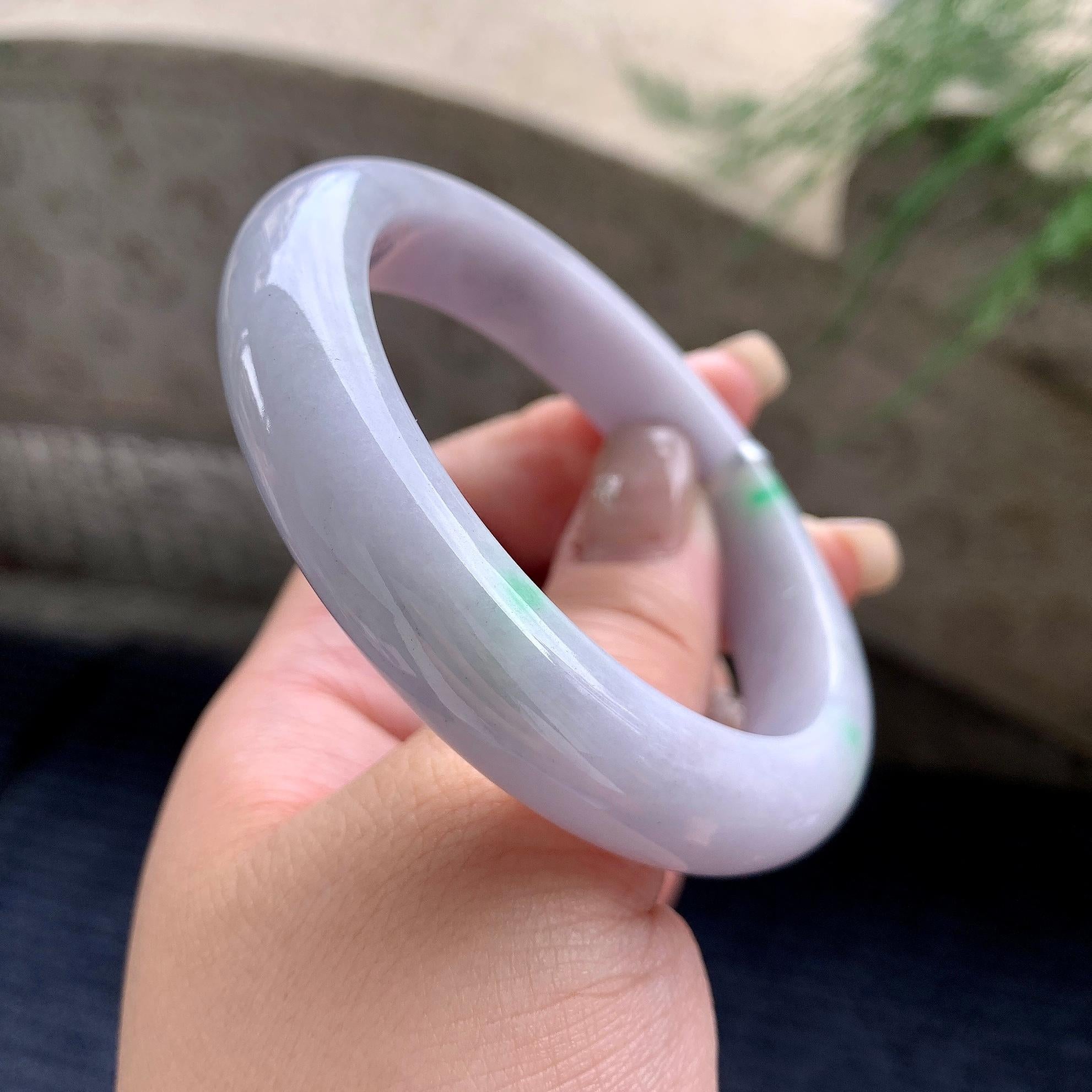 细糯种淡紫罗兰飘翠绿正圈平安镯 57.8圈口 天然缅甸A货翡翠（yc464096）
