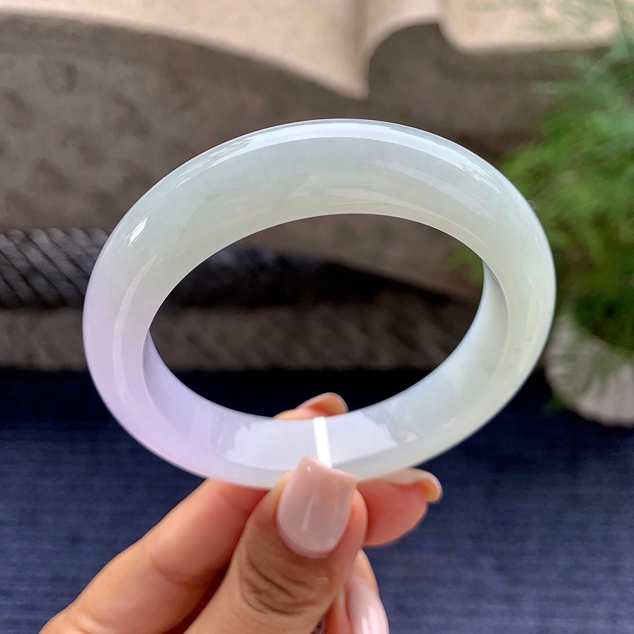 糯冰种淡春彩平安镯（54.6mm）（yc229258）