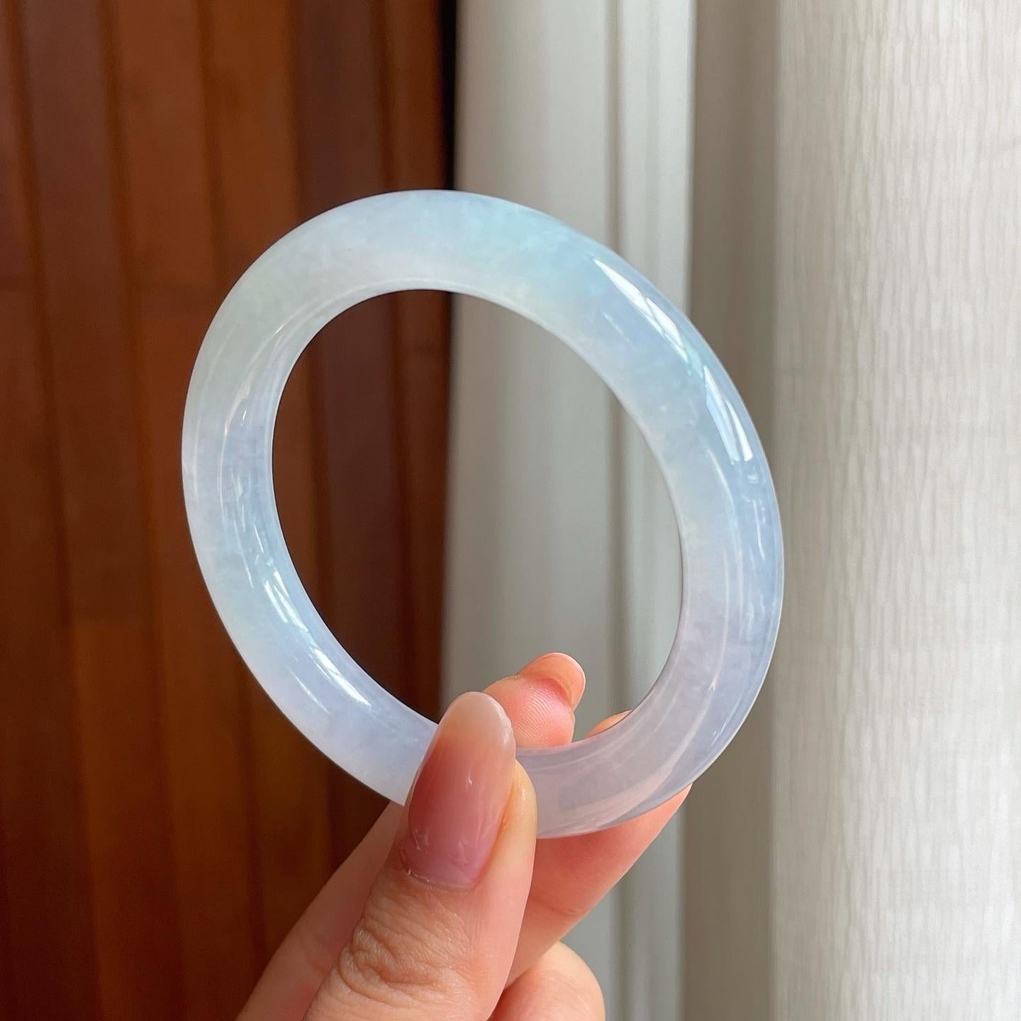 冰种淡底色翡翠圆条手镯（53mm)（yc363418）