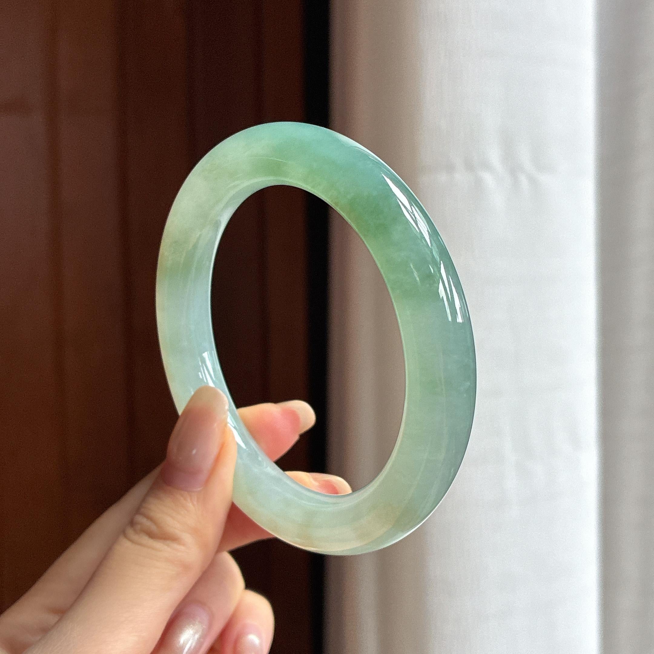 大圈口 糯冰湖水绿圆条手镯 58圈 天然缅甸A货翡翠（yc455086）