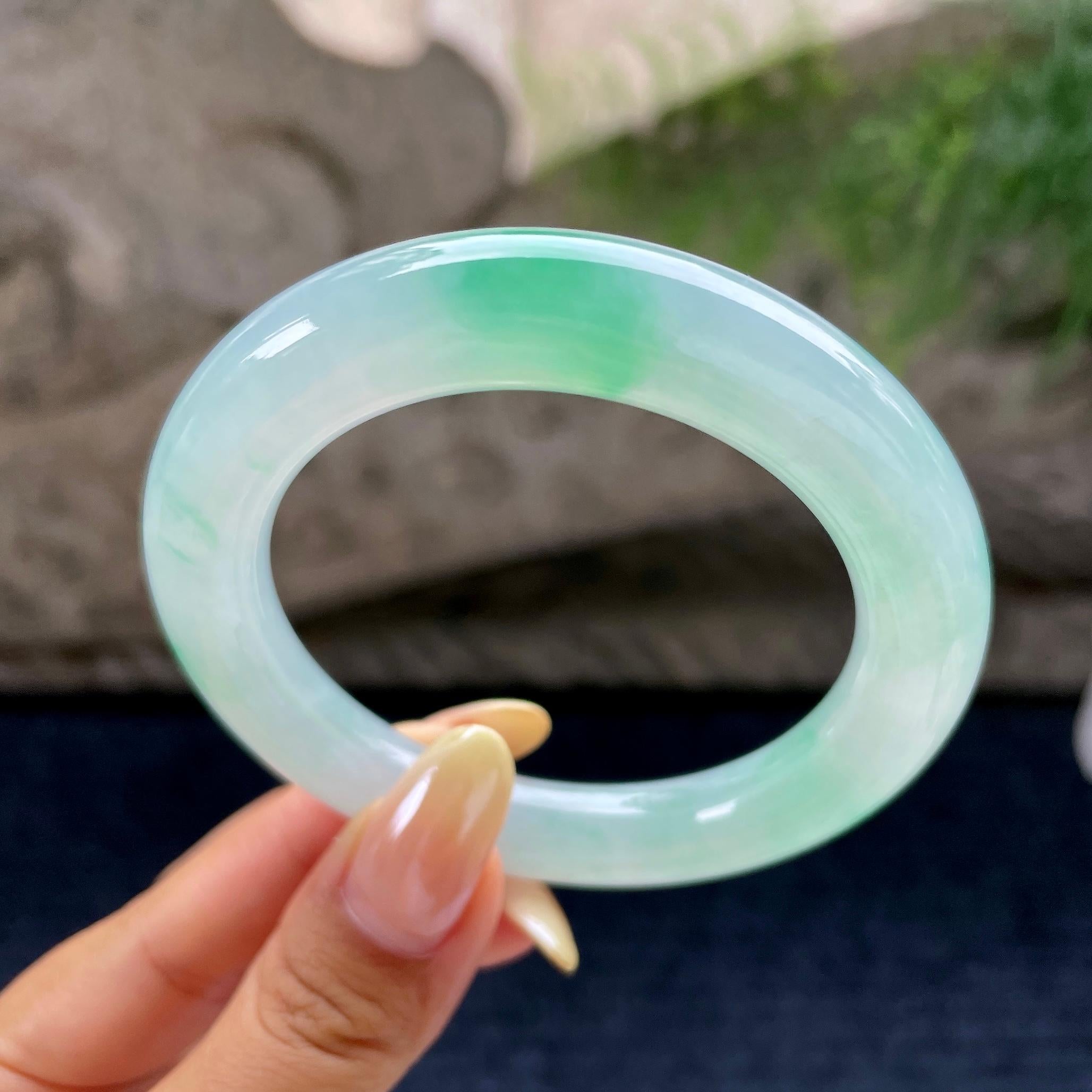 小圈口 糯冰种飘绿花圆条手镯53.4圈 天然缅甸A货翡翠（yc489319）