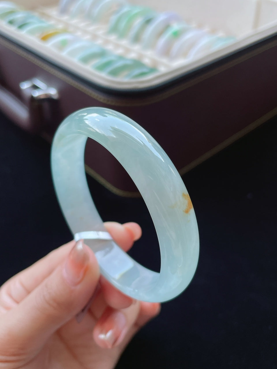 冰种飘黄正圈翡翠手镯（56.2mm）（yc016652）