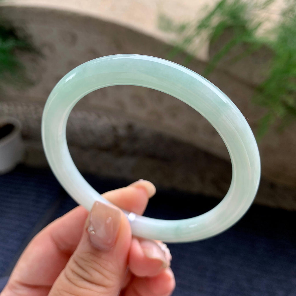 细糯种淡晴底圆条手镯 57圈口 天然缅甸A货翡翠（yc460742）