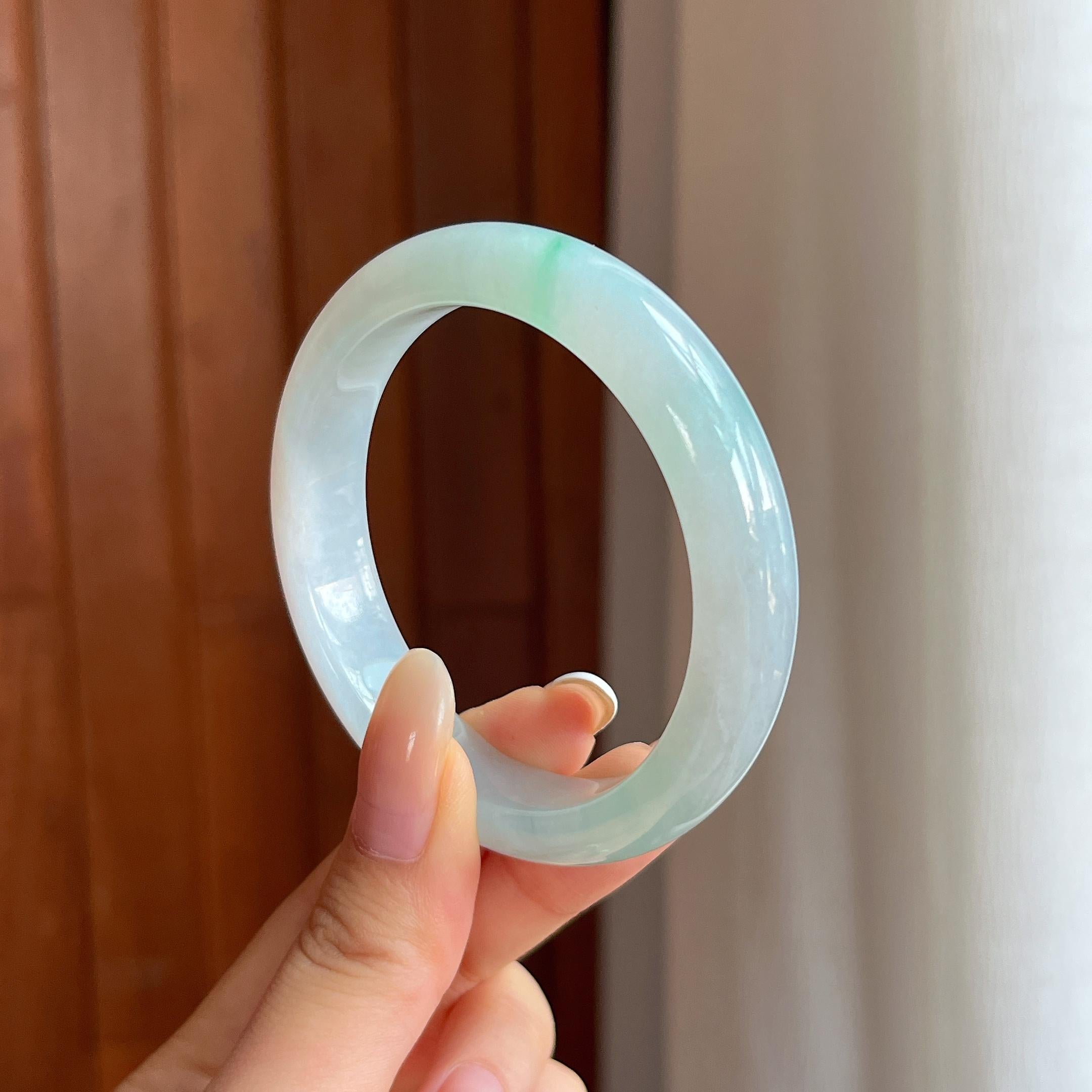 糯冰带色翡翠平安镯（54.4mm)（yc415341）
