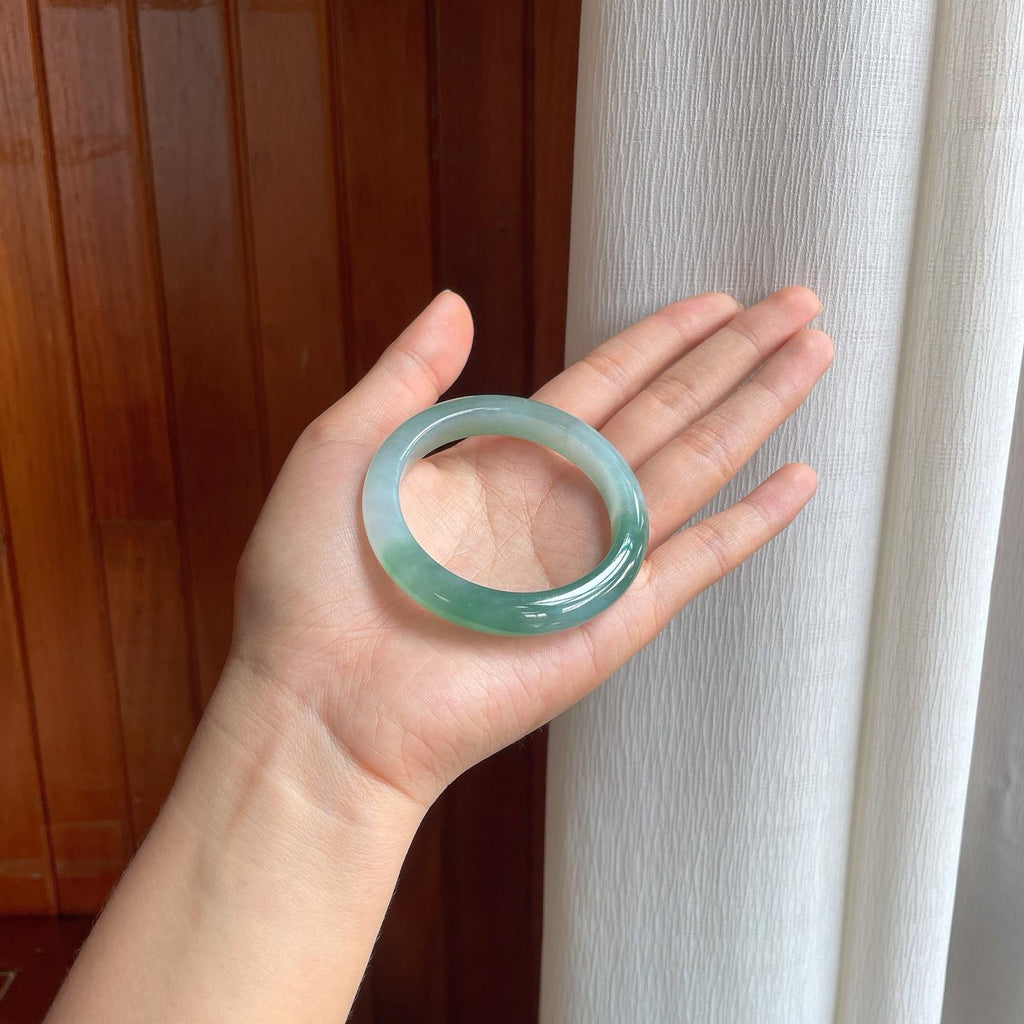 冰种湖水绿翡翠平安镯（52mm）（yc397212）