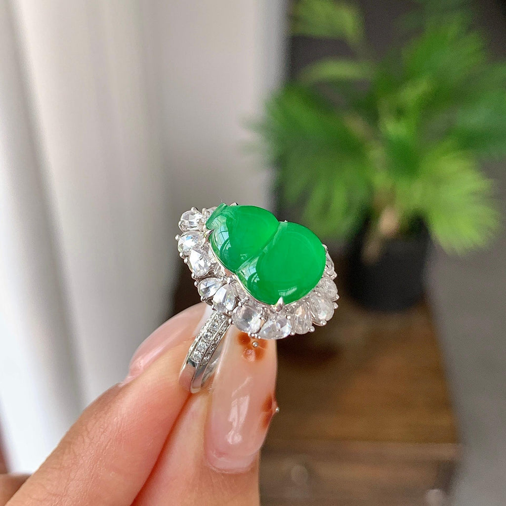 18k金钻镶冰种满绿葫芦戒指（yc255613）