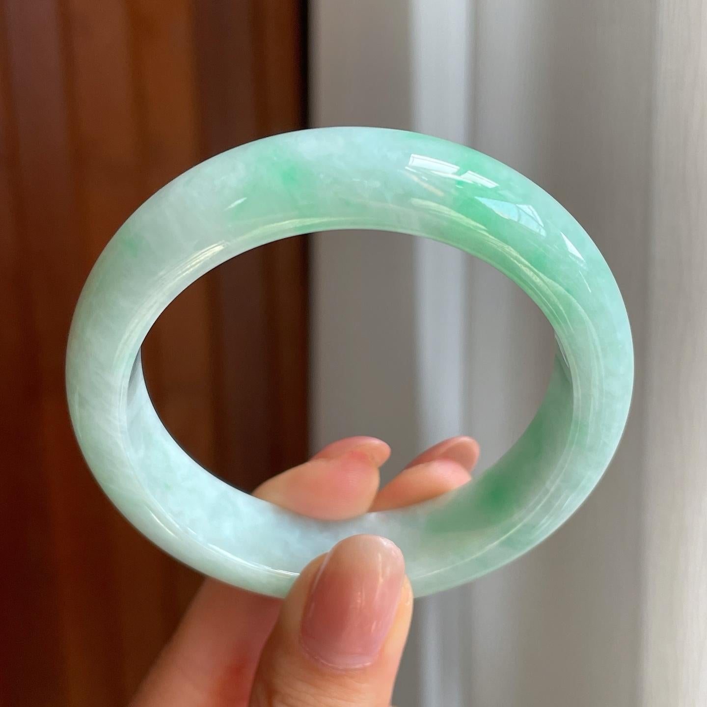 糯冰带色翡翠平安镯（53mm)（yc342547）