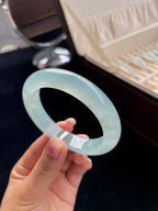 冰种蓝晴底正圈翡翠手镯（55mm）（yc013665）