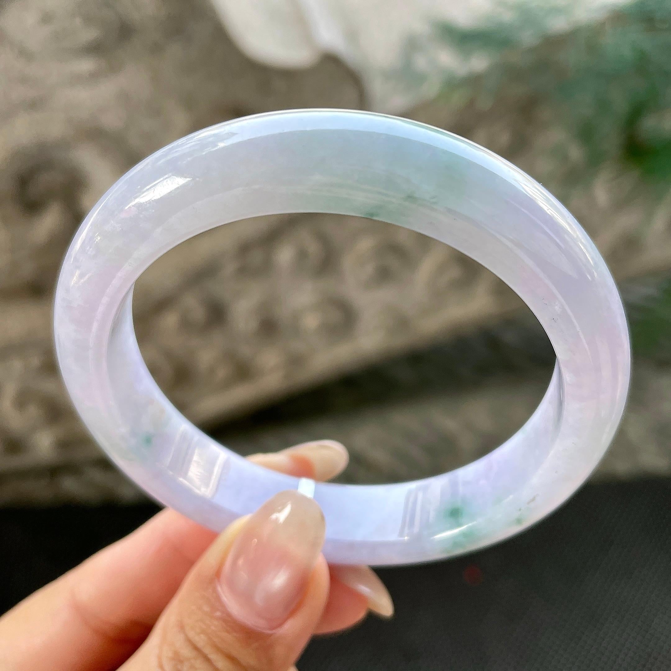 大圈口   糯种淡紫罗兰飘蓝花正圈平安镯58.2圈   天然缅甸A货翡翠（yc348222）