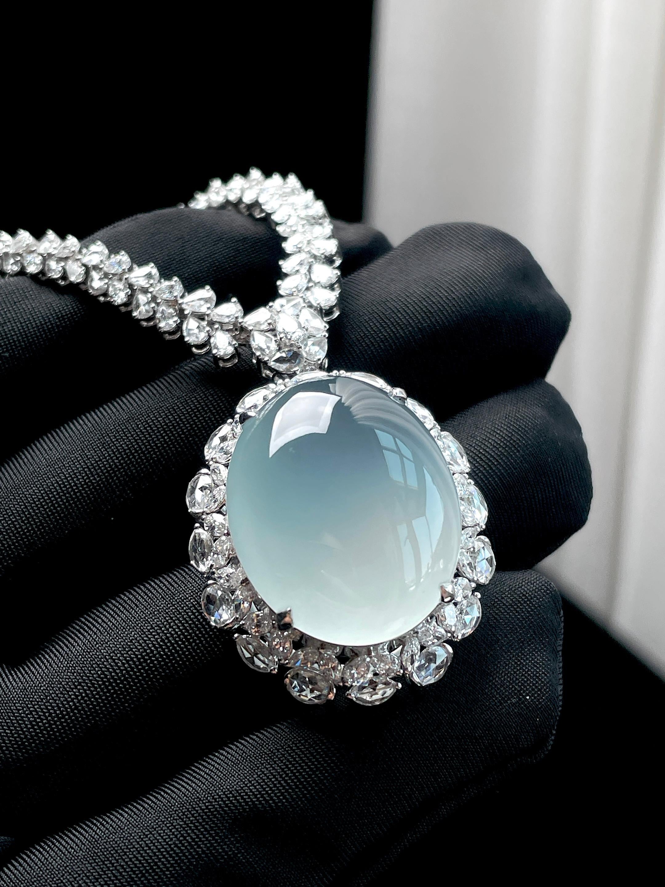 18k金钻镶冰种翡翠吊坠大蛋面（yc361800）