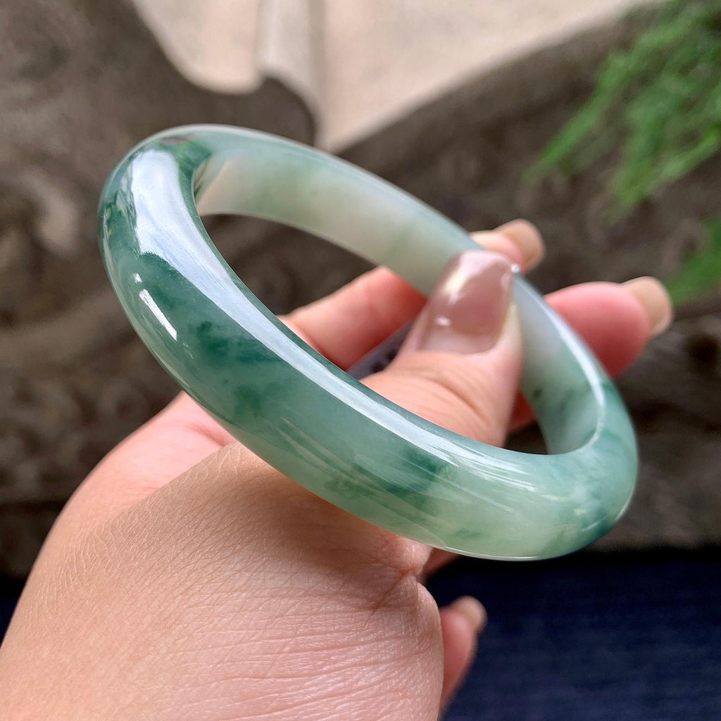 大圈口 细糯种飘绿花正圈平安镯 58圈口 天然缅甸A货翡翠（yc357746）
