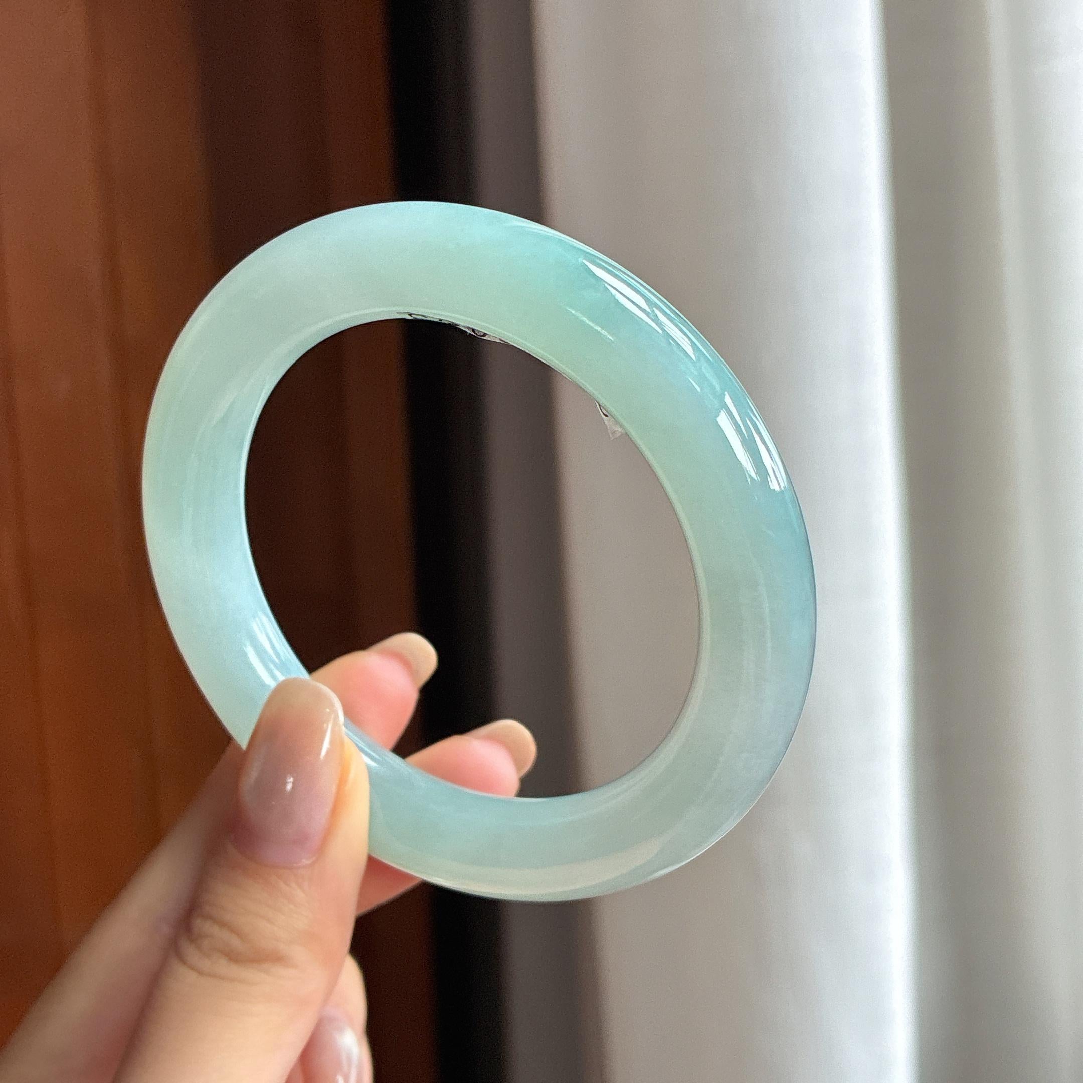 糯冰蓝晴飘花圆条手镯  55圈 天然缅甸A货翡翠（yc440844）