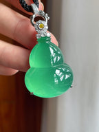 18k真金真钻镶冰种晴绿底翡翠葫芦（yc257816）