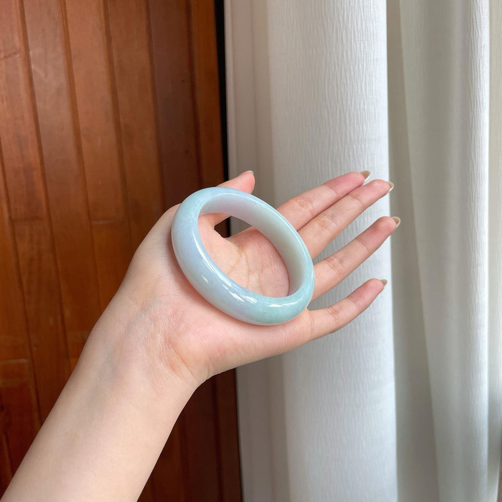 糯冰淡底色宽版翡翠平安镯（56.5mm)（yc376759）