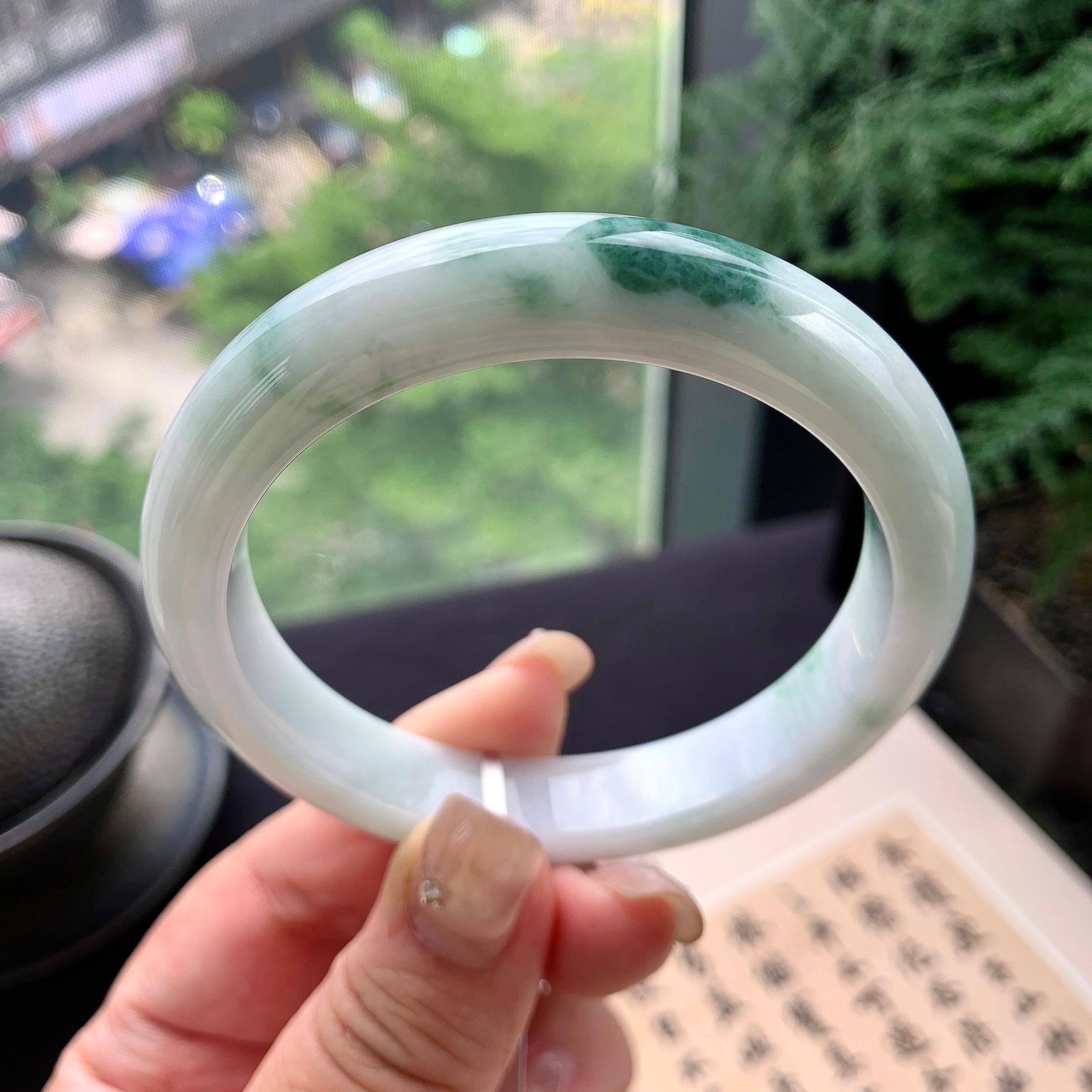 大圈口 细糯种飘绿花正圈平安镯 59圈口 天然缅甸A货翡翠（yc477608）