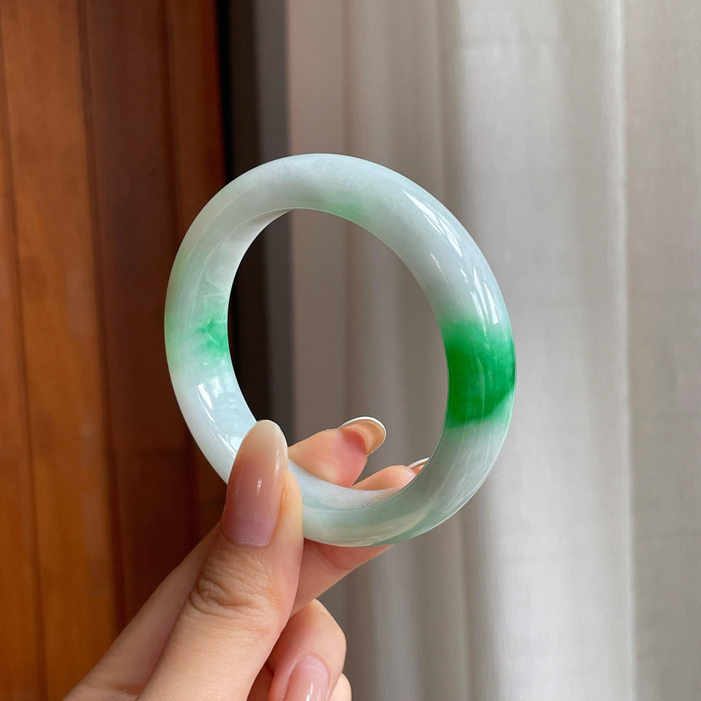 糯冰白底青翡翠平安镯（52.6mm)（yc414516）