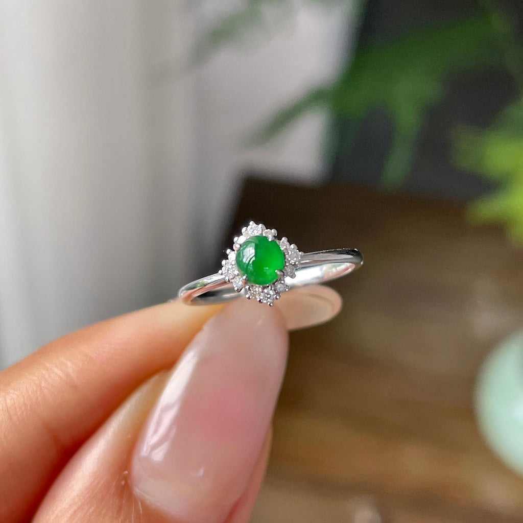 18k金钻镶冰种满绿蛋面戒指    天然缅甸A货翡翠（yc349985）