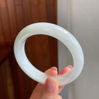 糯冰白月光带飘花翡翠平安镯（57.5mm)（yc322577）