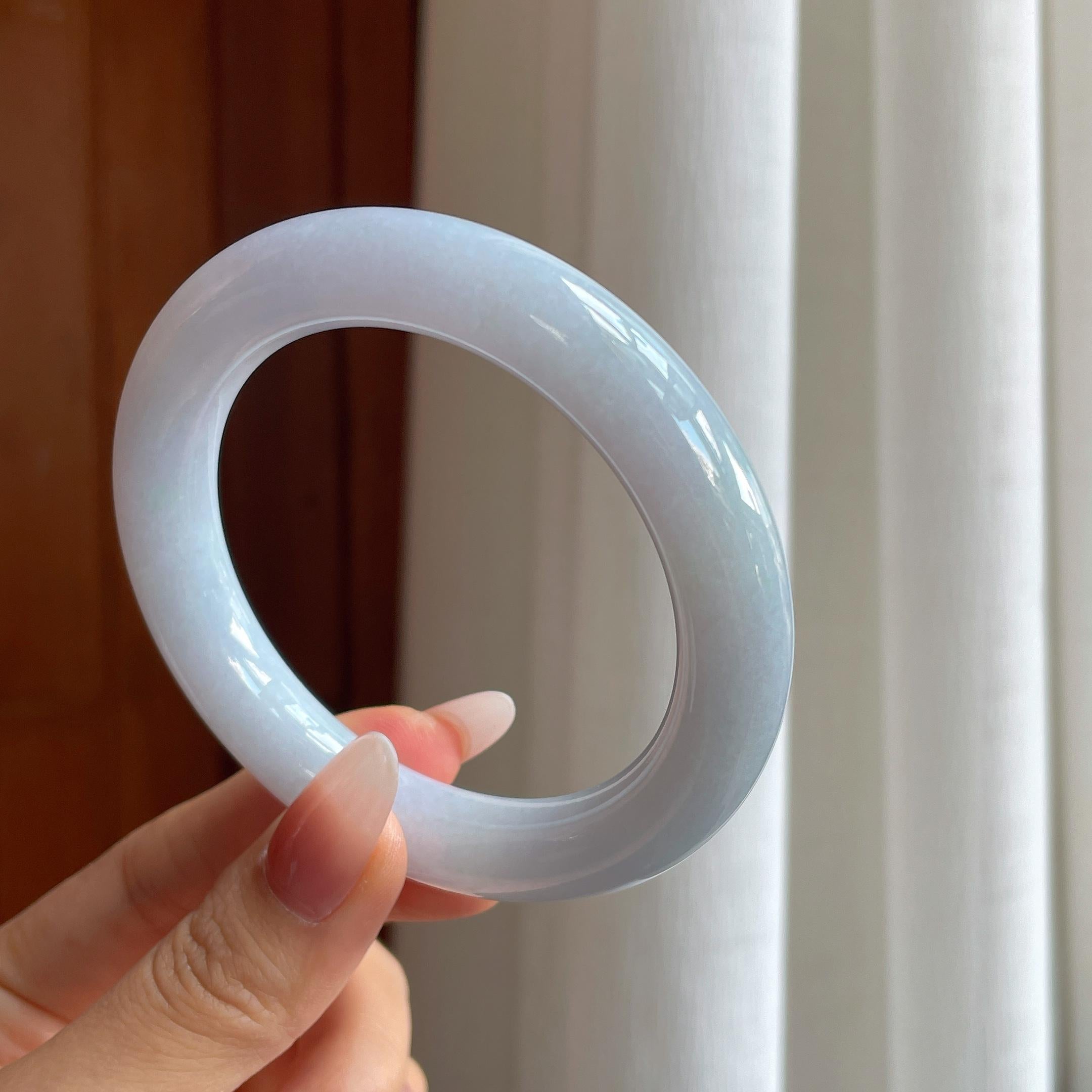 糯冰带底色翡翠圆条手镯（58.4mm）（yc295065）