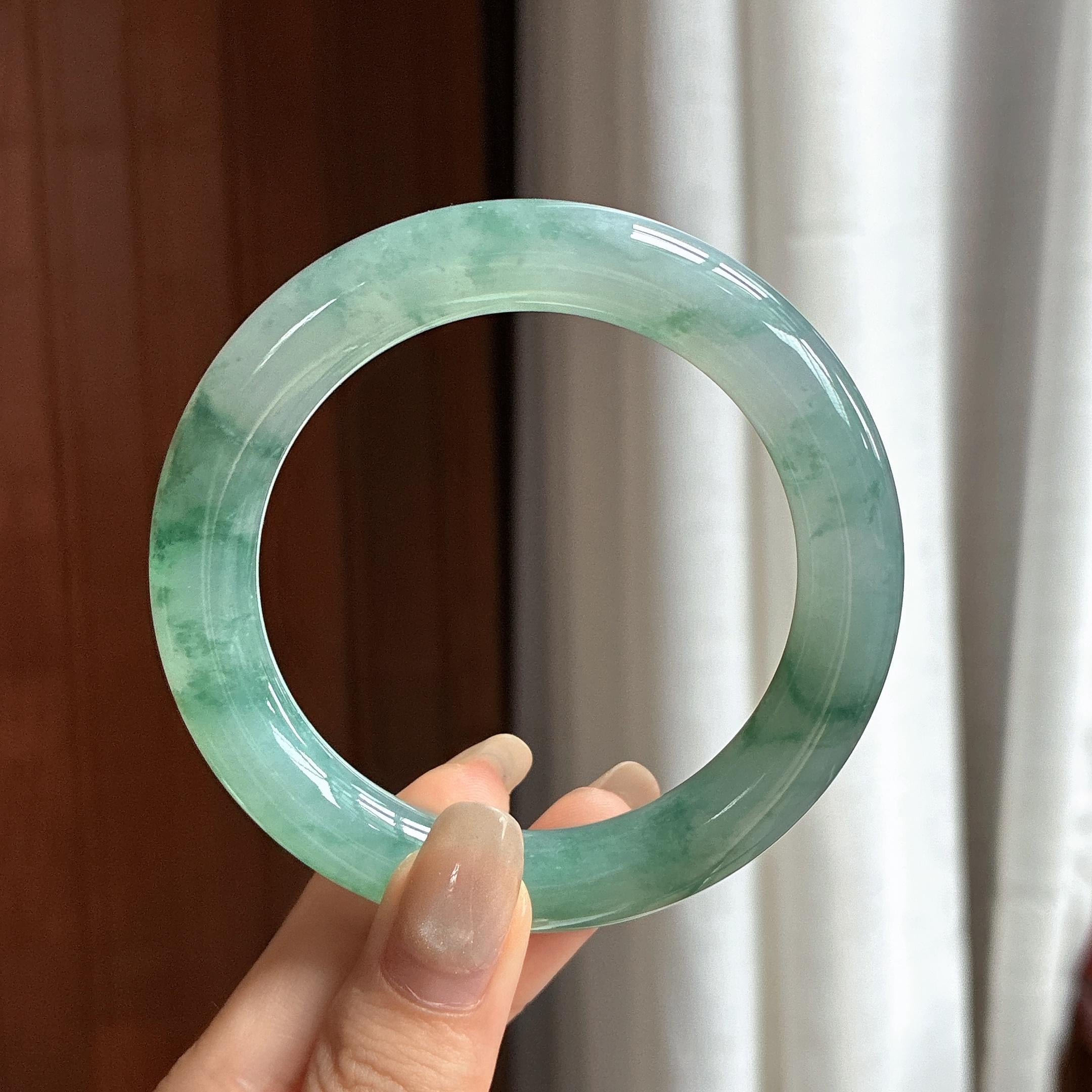 糯冰飘花圆条手镯 56圈 天然缅甸A货翡翠（yc461199）