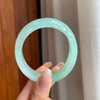 糯冰晴底洒金宽版翡翠贵妃镯（58.8mm)（yc419558）