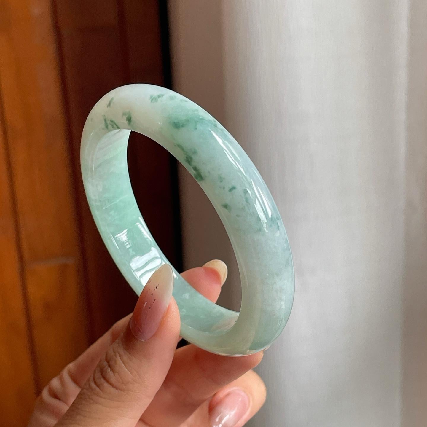 糯冰种晴底飘花翡翠平安镯（55mm）（yc216822）