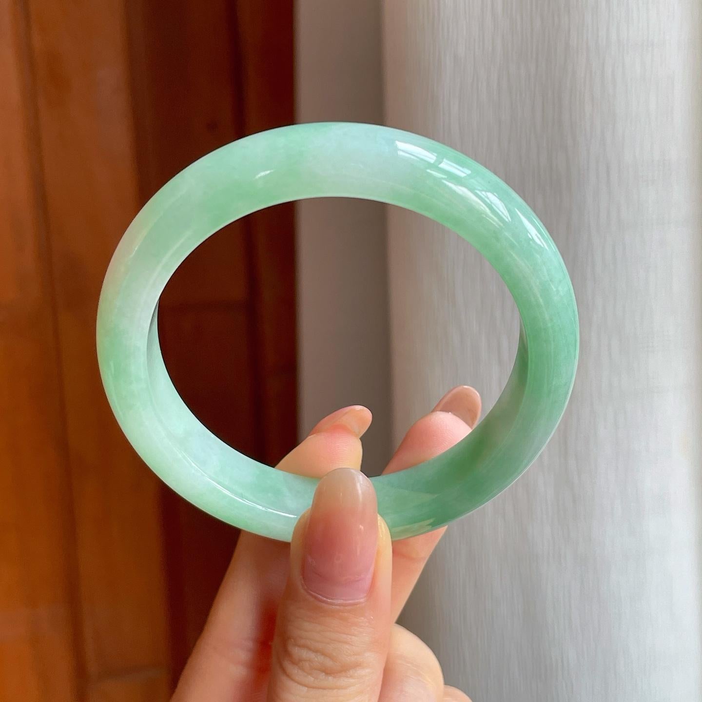 糯冰晴底翡翠平安镯（55.7mm)（yc360255）