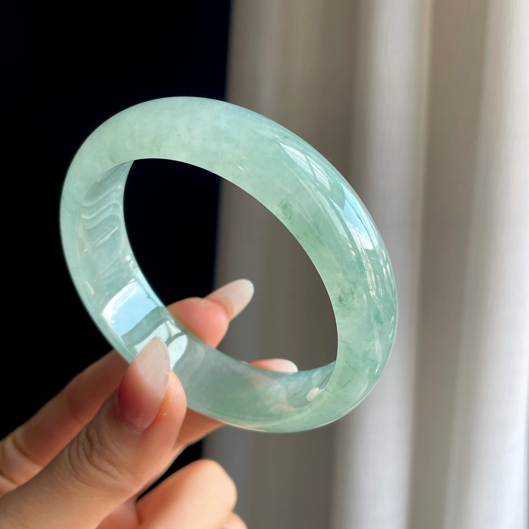 冰种飘花宽版翡翠手镯（59.5mm）（yc303079）