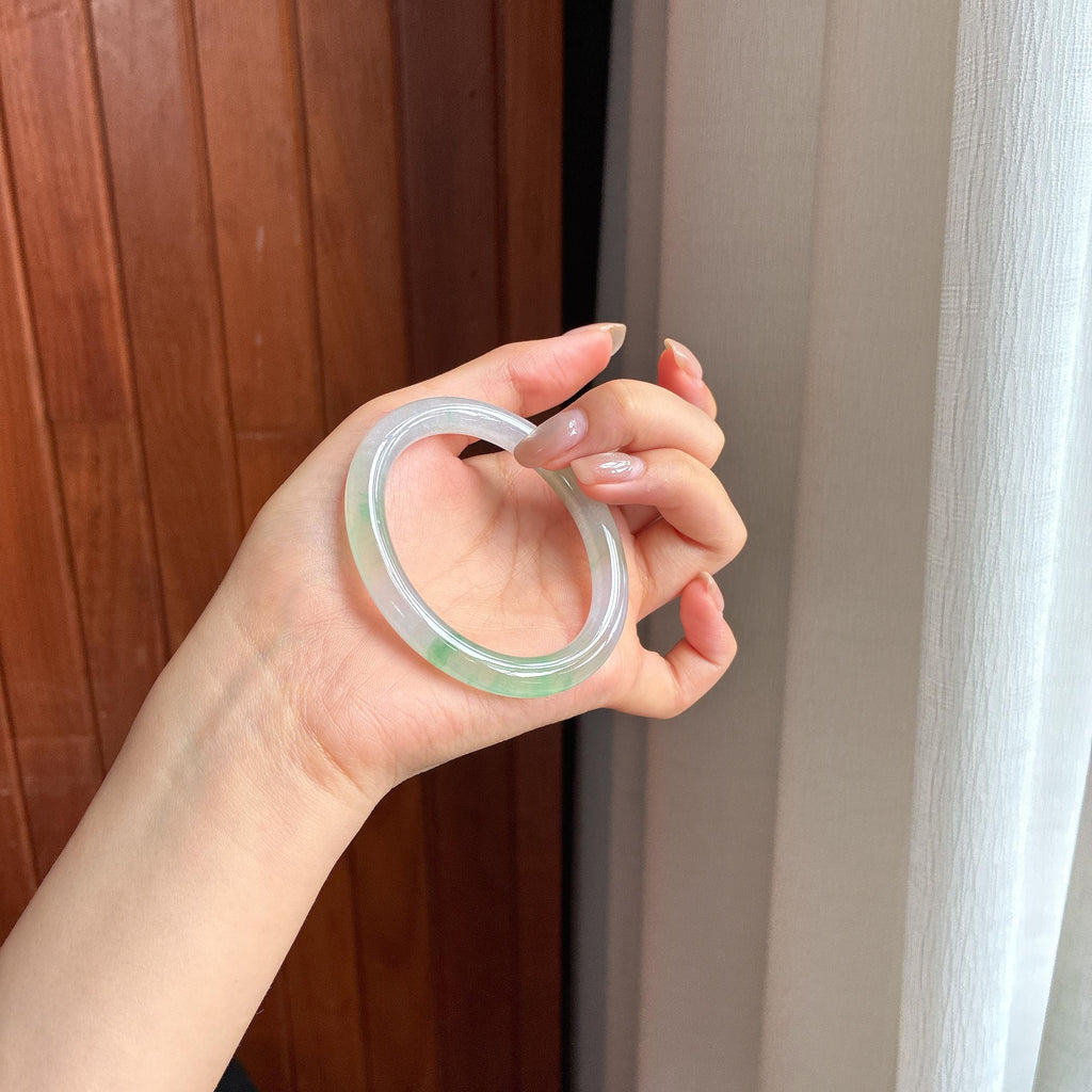 Vòng Tay Quý Phi Ngọc Phỉ Thúy Băng Chủng Phiêu Hoa 52 - Ngọc Phỉ Thúy Miến Điện Loại A Tự Nhiên (yc450820)