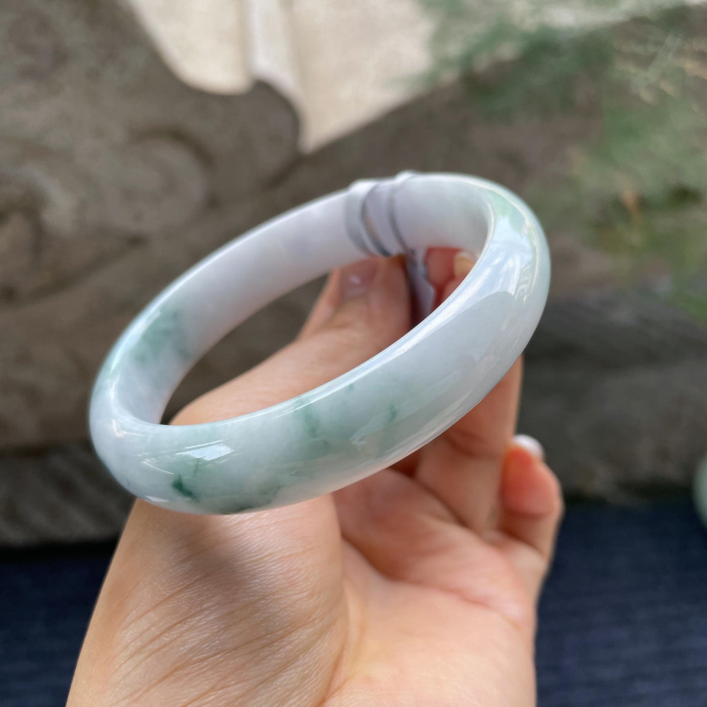 大圈口    细糯种飘花正圈平安镯61.2圈      天然缅甸A货翡翠（yc421201）