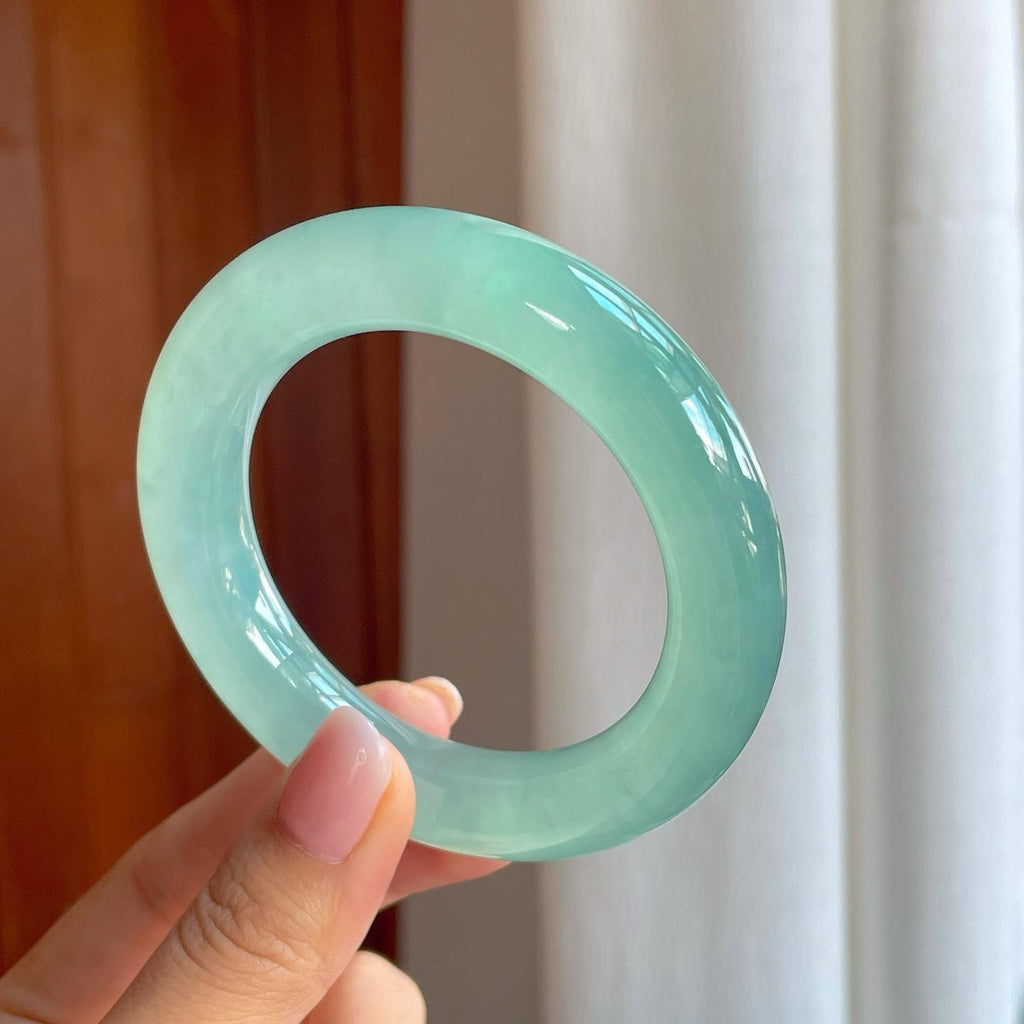 冰种晴底翡翠圆条手镯（55.4mm)（yc386436）