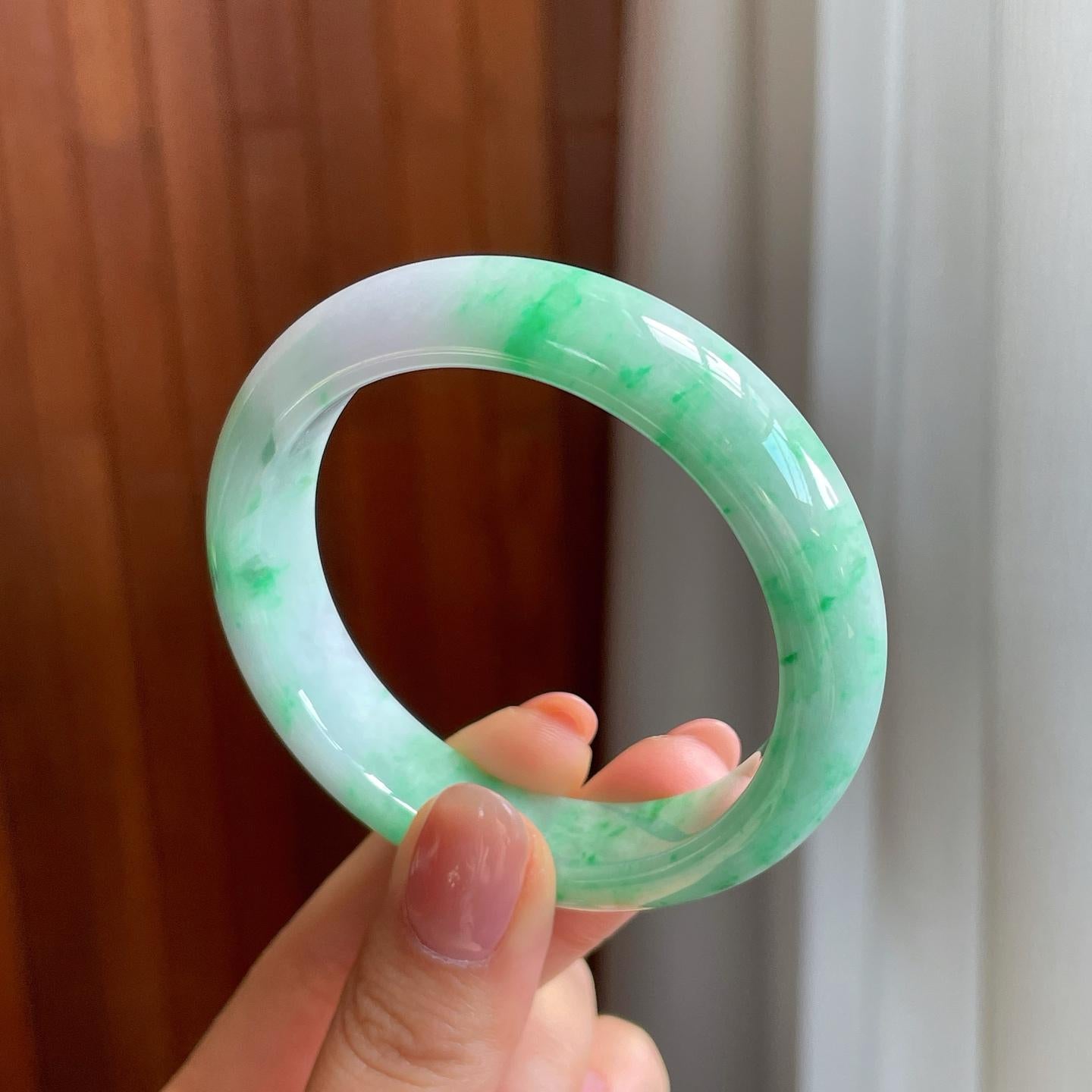 糯冰飘花翡翠平安镯（51.5mm)（yc323212）