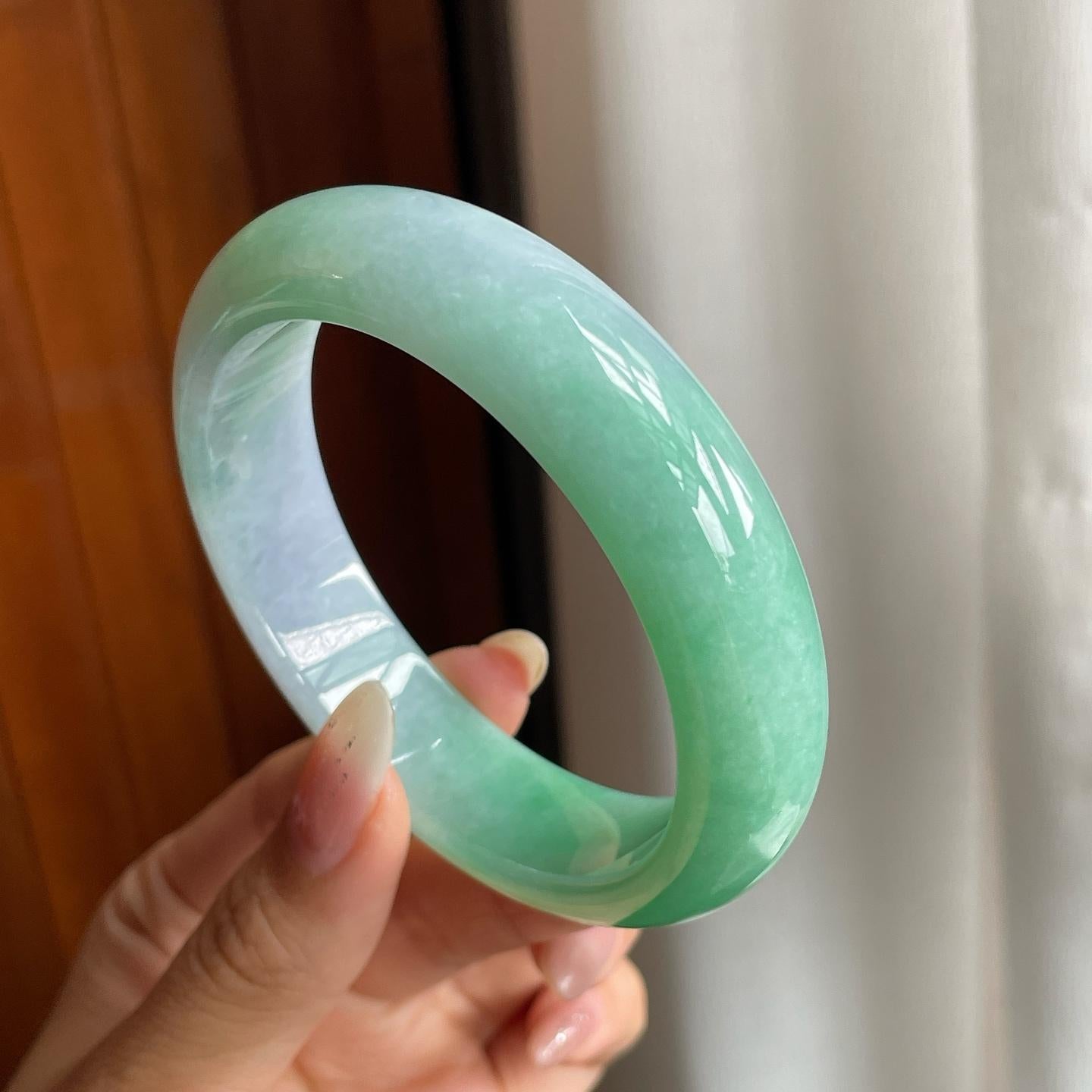 糯冰种春带彩翡翠平安镯（58mm）（yc223448）