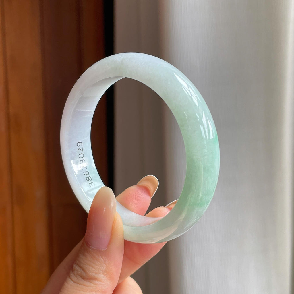 糯冰淡底色翡翠平安镯（53mm)（yc409906）