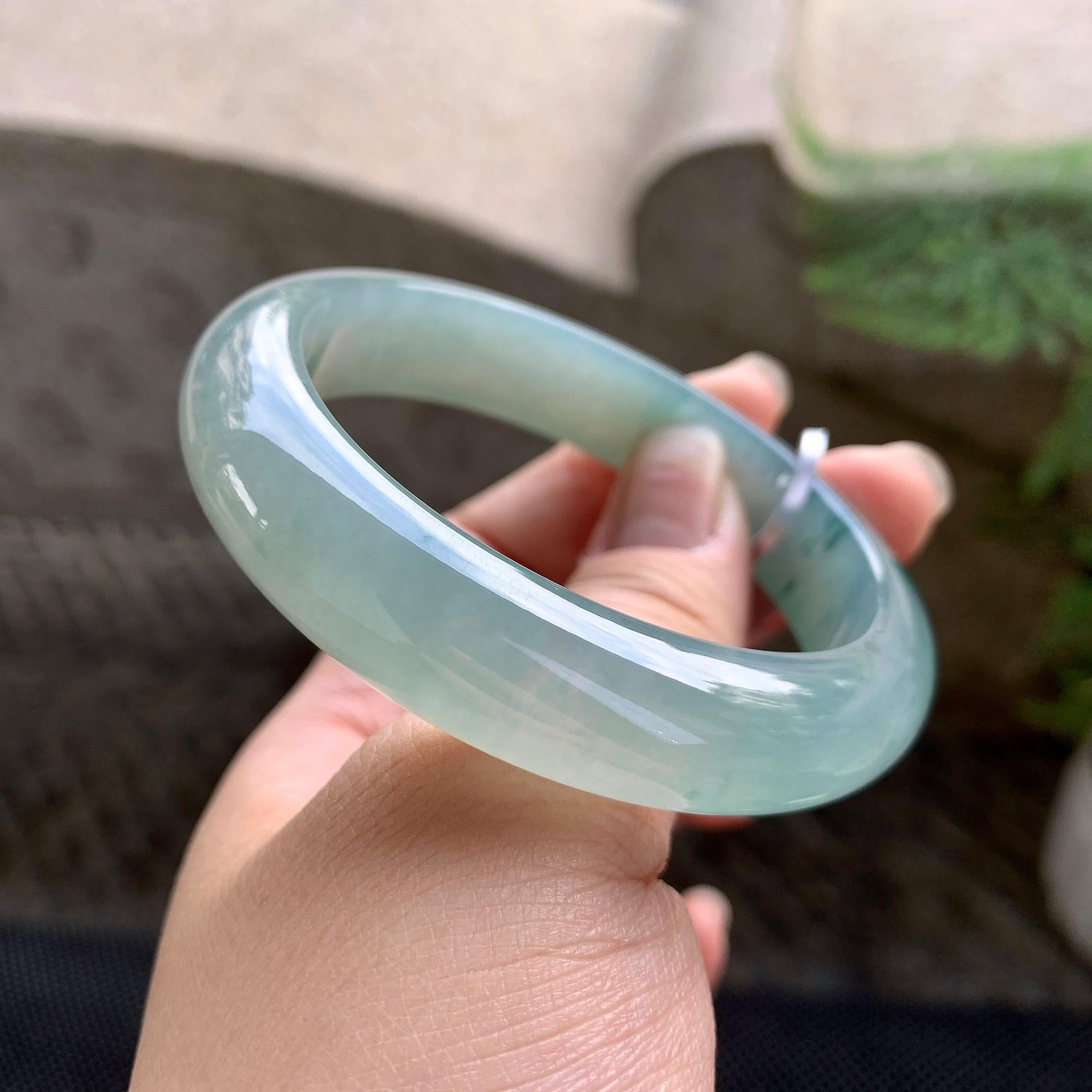 糯冰种晴底飘花平安镯（55.6mm）（yc255586）