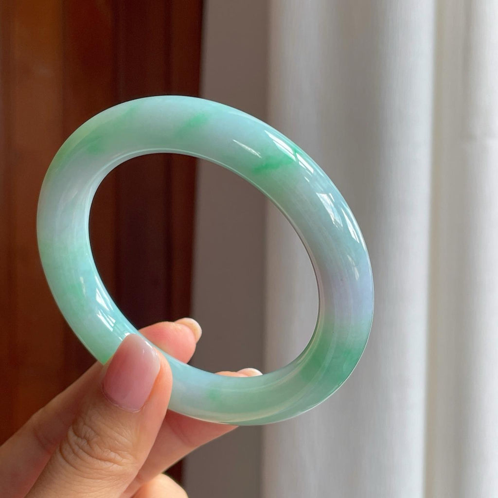 糯冰带色翡翠圆条手镯（59mm)（yc381140）